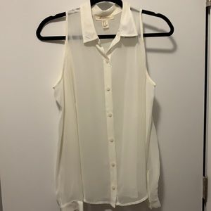 Cold shoulder sheer top size M